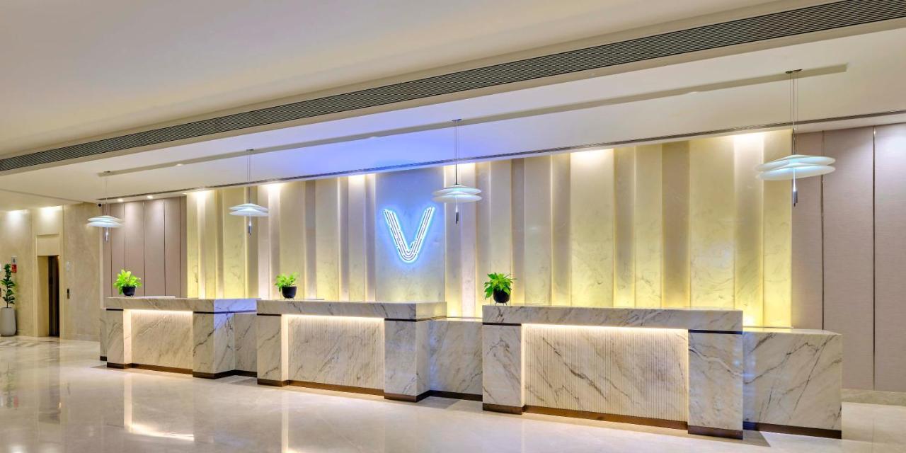 Vivanta Ahmedabad SG Highway Exterior foto